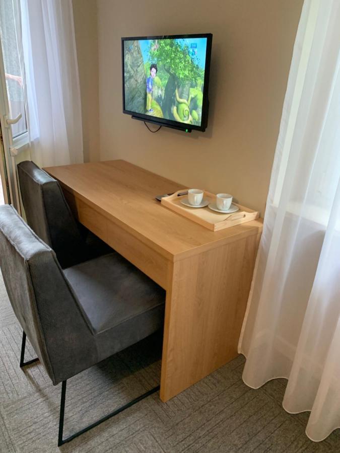 Vesna Rooms Mtp Poznan Bagian luar foto